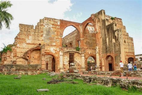 Santo Domingo: Explore the capital of the Dominican..